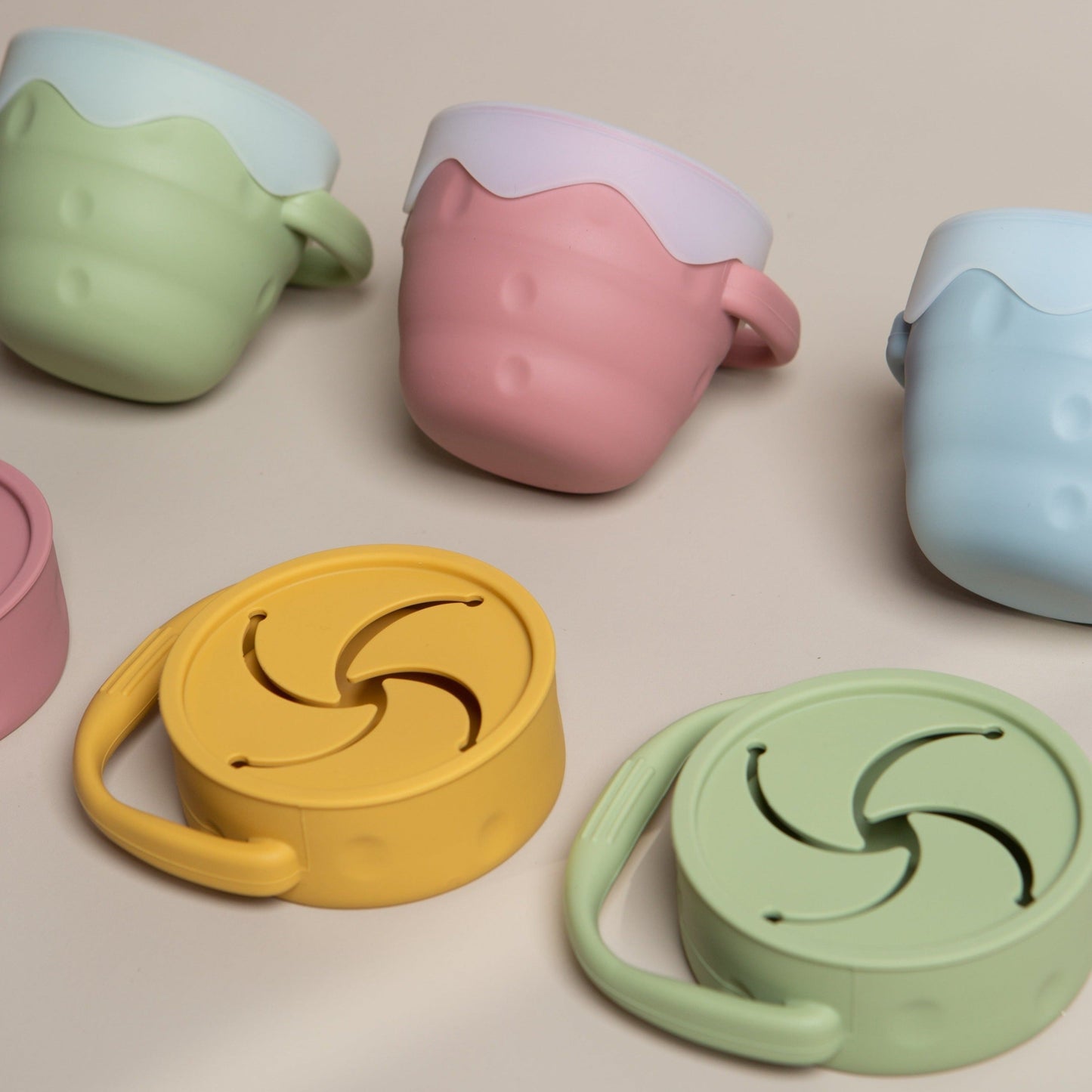 B's Snacking cup